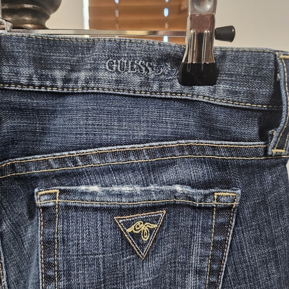 Guess Jeans - Picture 8 of 10